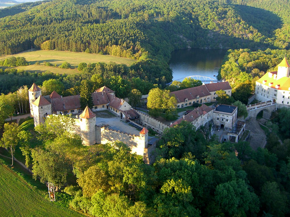 Hrad Veveří - výlet autobusem HEJNAL TURISMO 